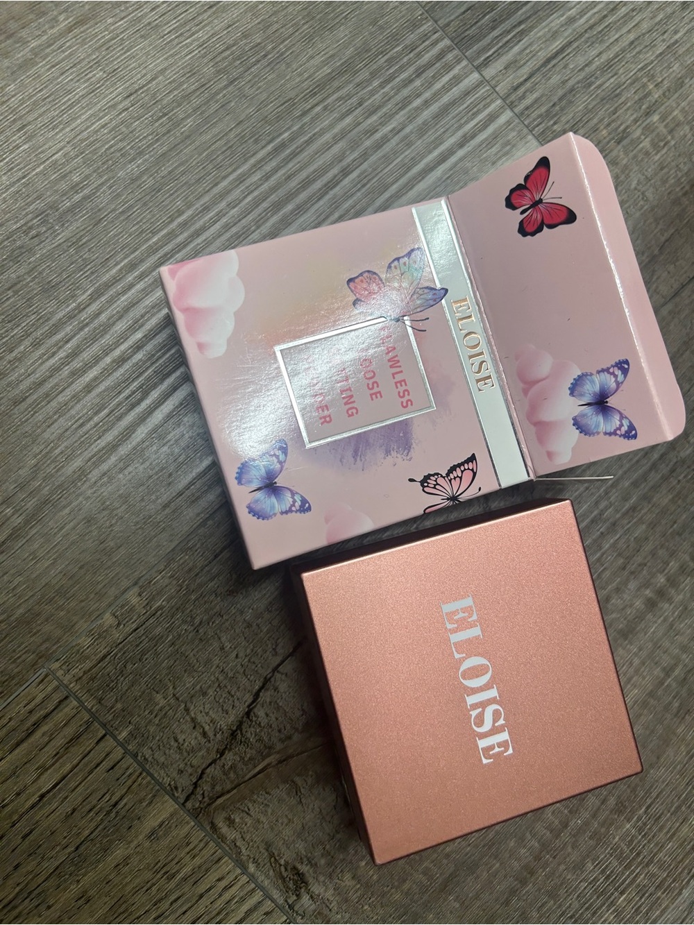 Eloise Beauty Flawless loose setting powder
